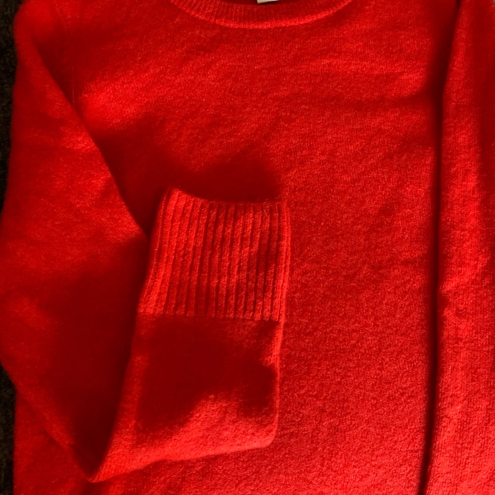 Sweatshirt - Picture 2 of 3